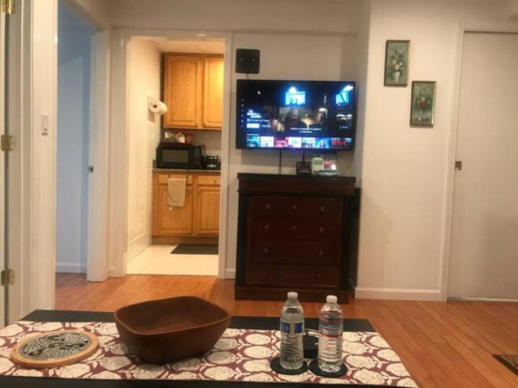 2 Bedroom With Parking Near Bart Appartement *